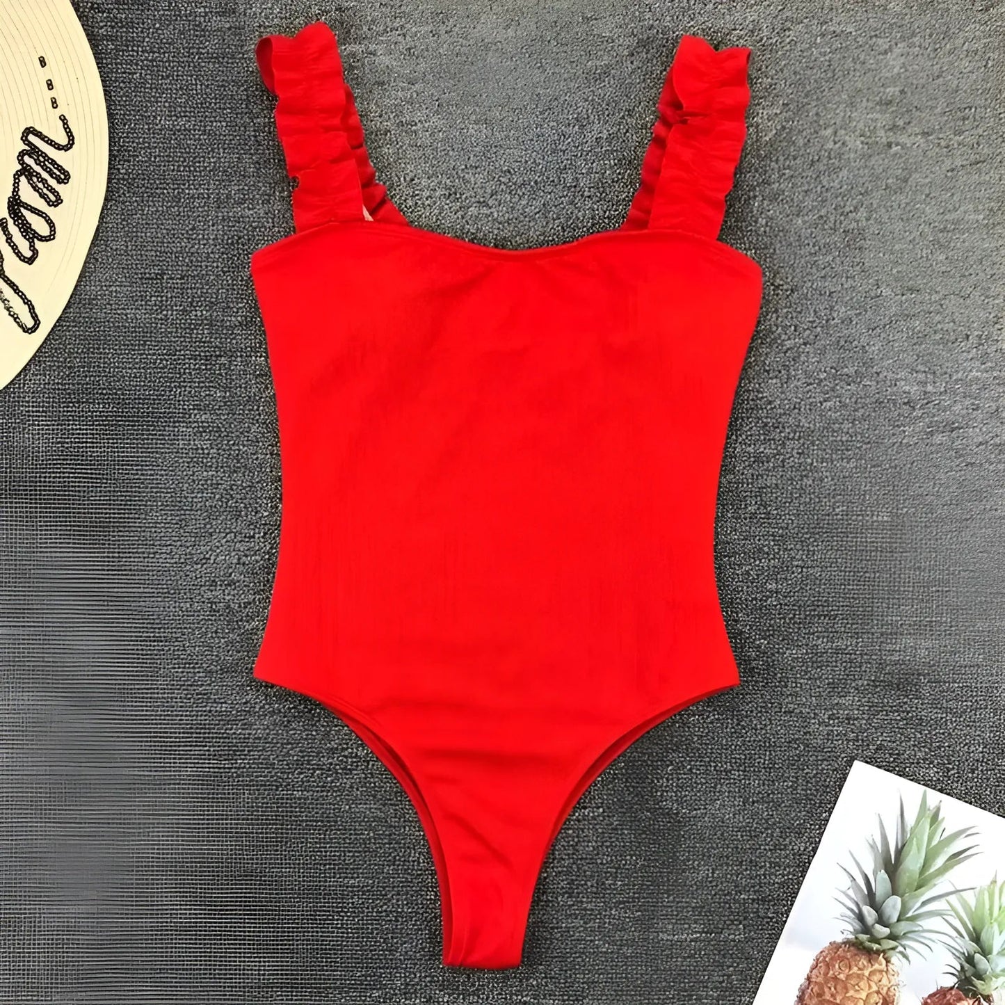 Maillot de bain une pièce avec des bretelles décoratives