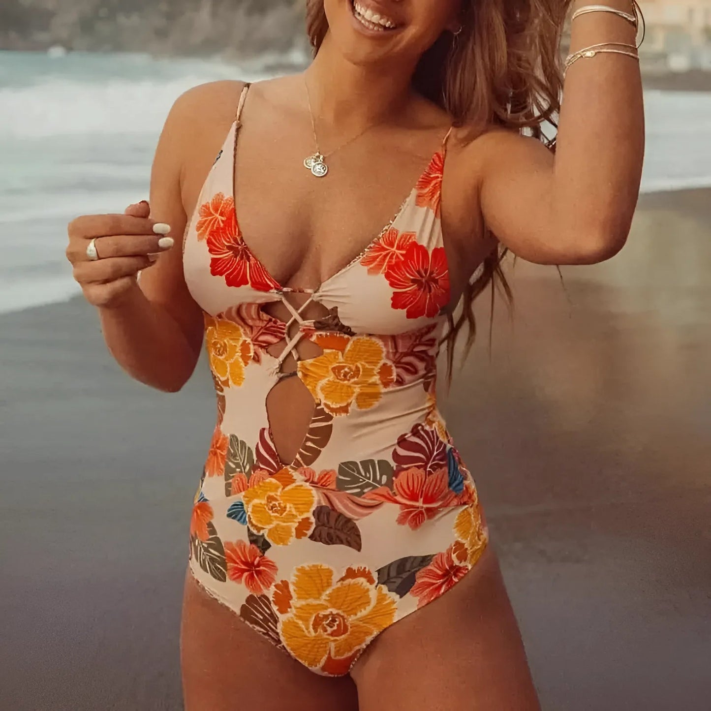 Maillot de bain une pièce avec détail découpé