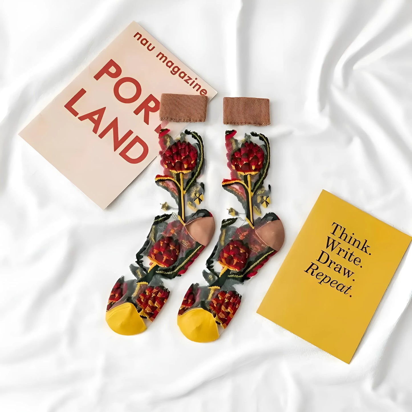 Marron Chaussettes à motif floral transparent