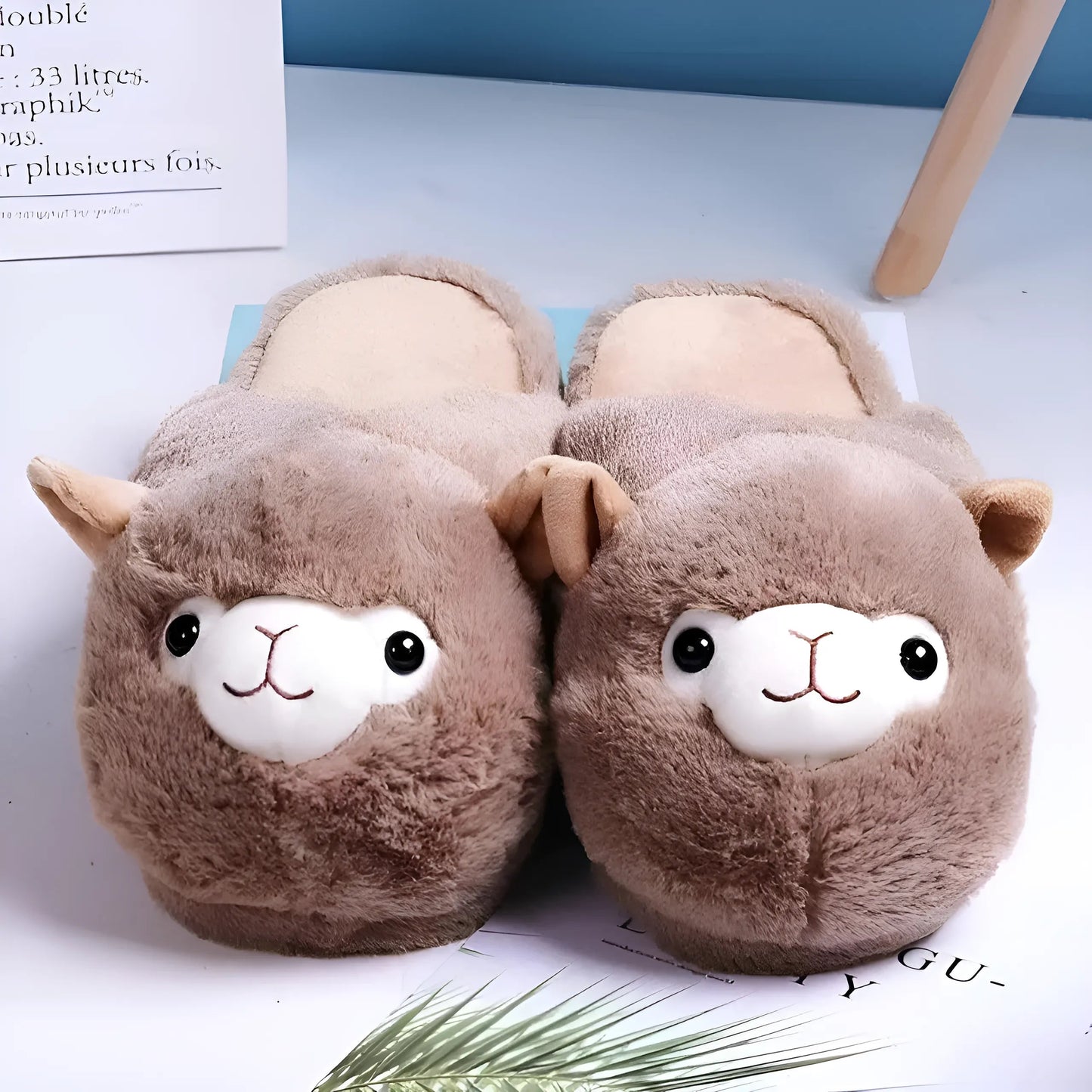 Marron Chaussons en lama pour femmes