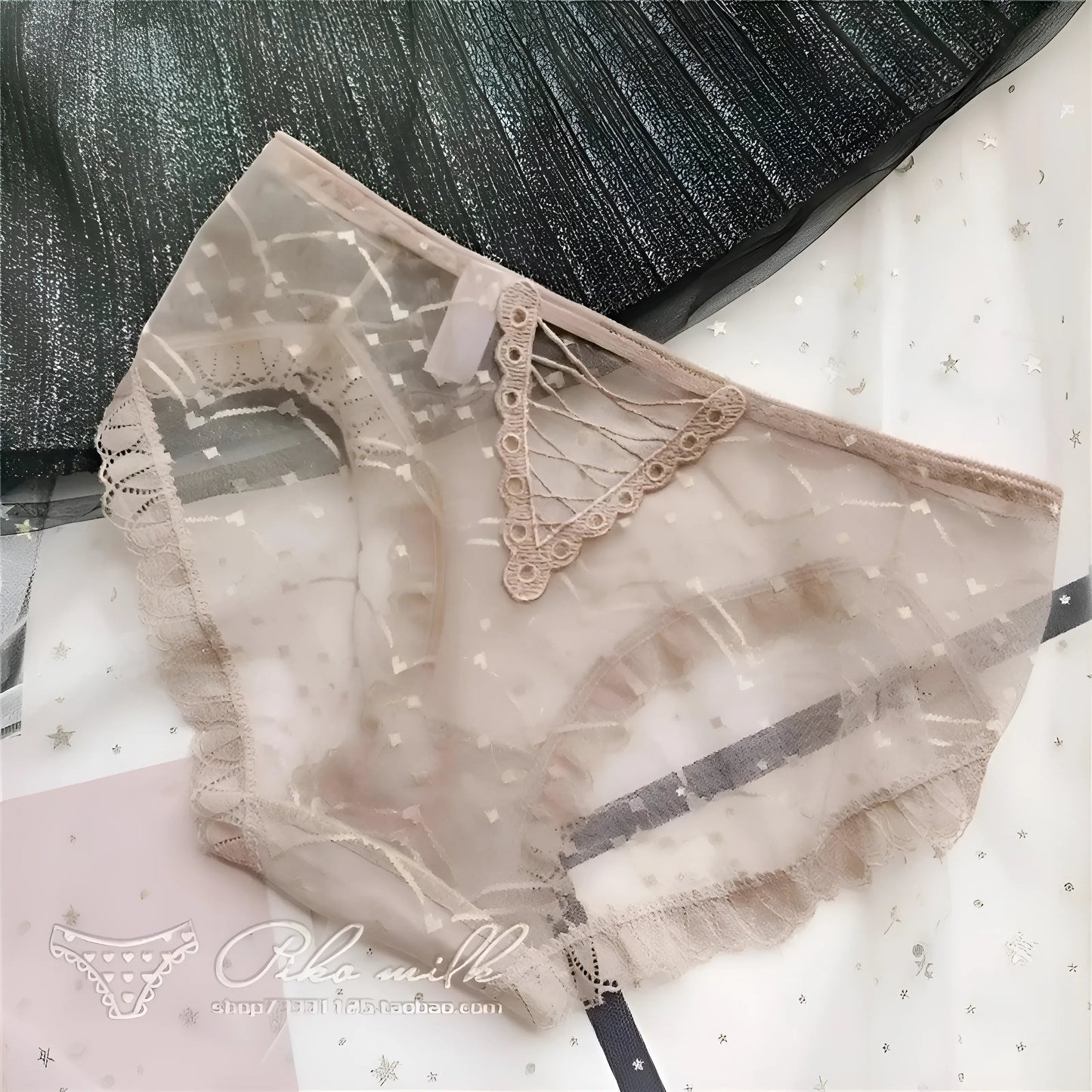 Marron Figs transparents avec des cordes