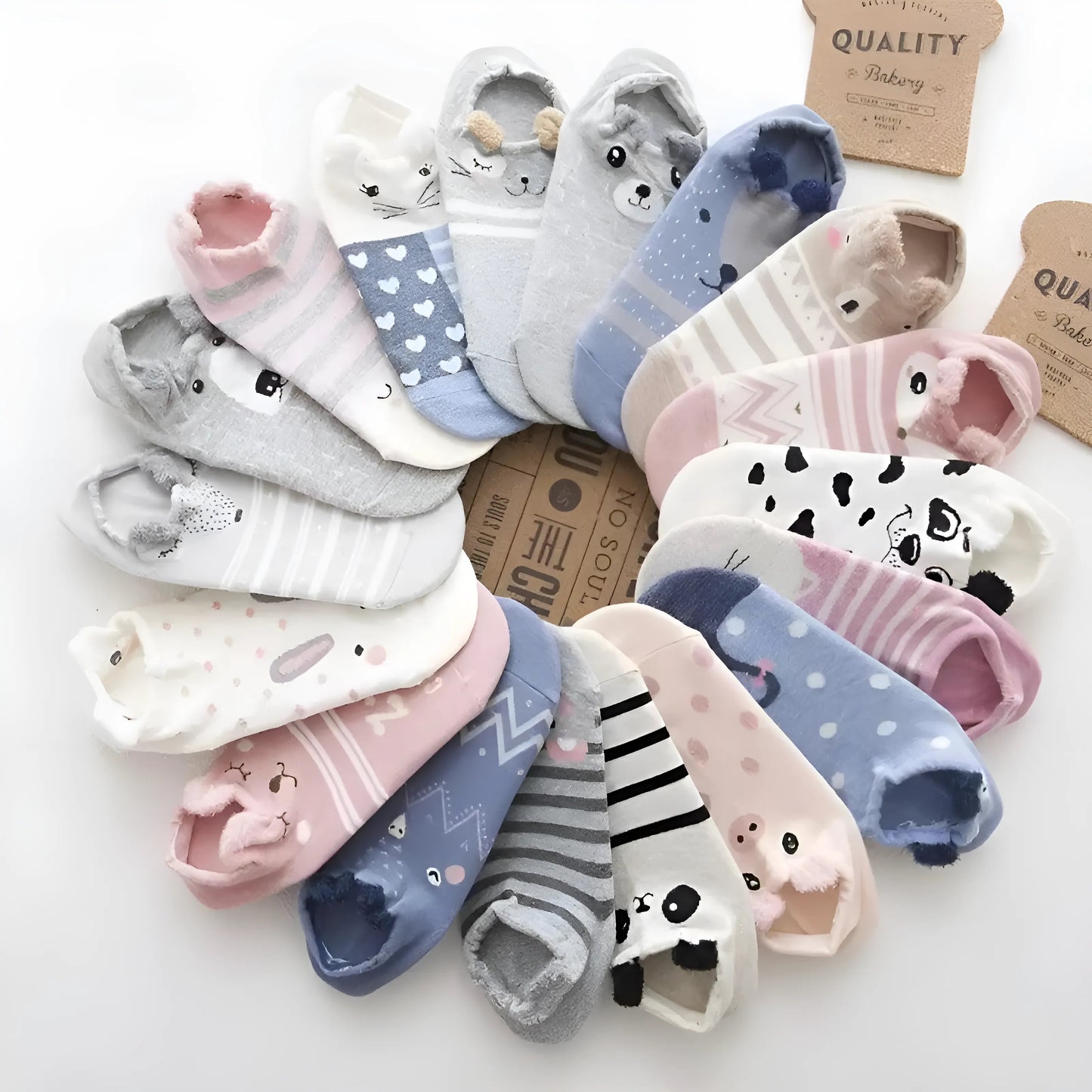 Modèle 1 Chaussettes de cheville avec des oreilles décoratives
