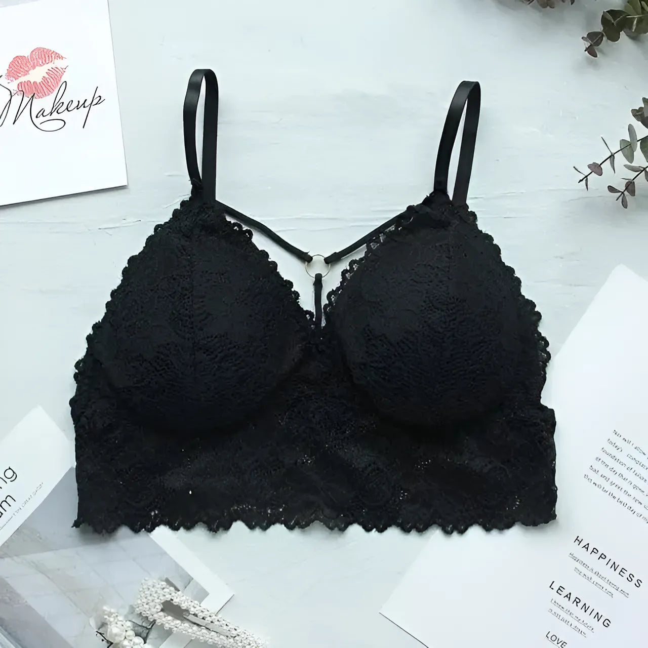 Noir Brassière en dentelle avec bretelles