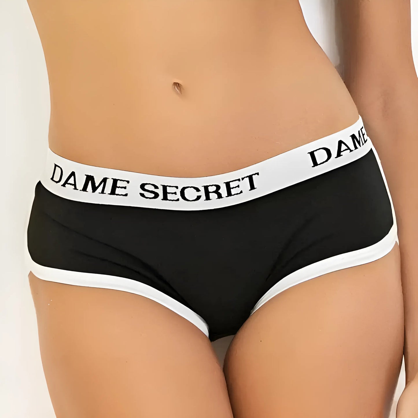 Noir Culottes de boxeur pour femmes avec large ceinture