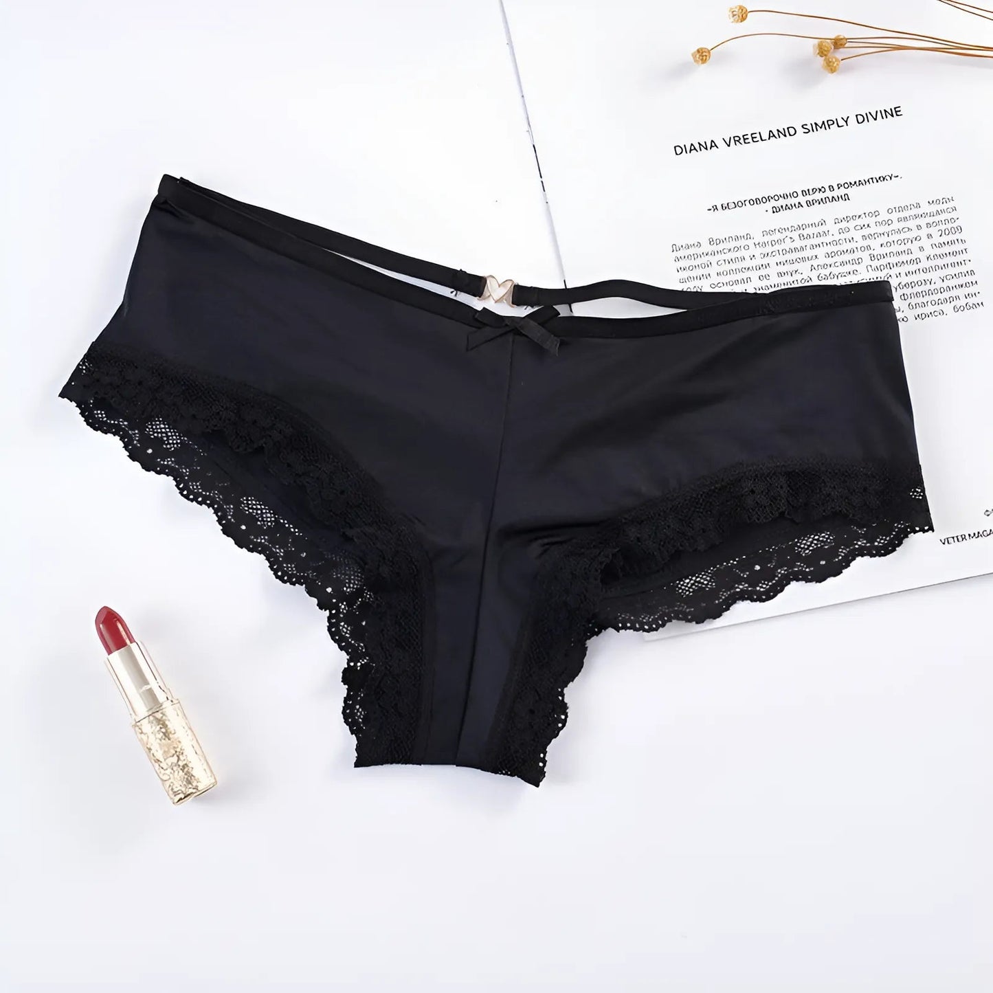 Noir Culottes en dentelle avec des bretelles