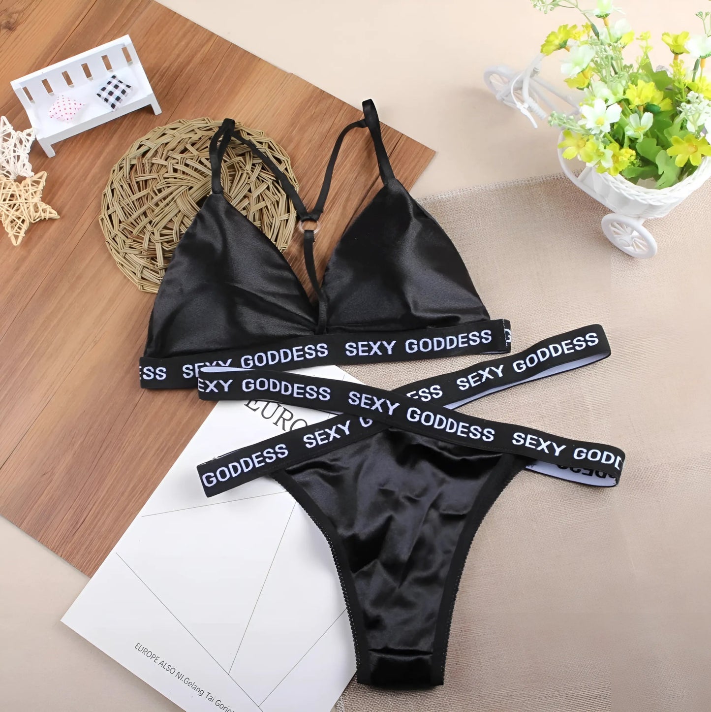 Noir Ensemble de lingerie en dentelle avec bretelles