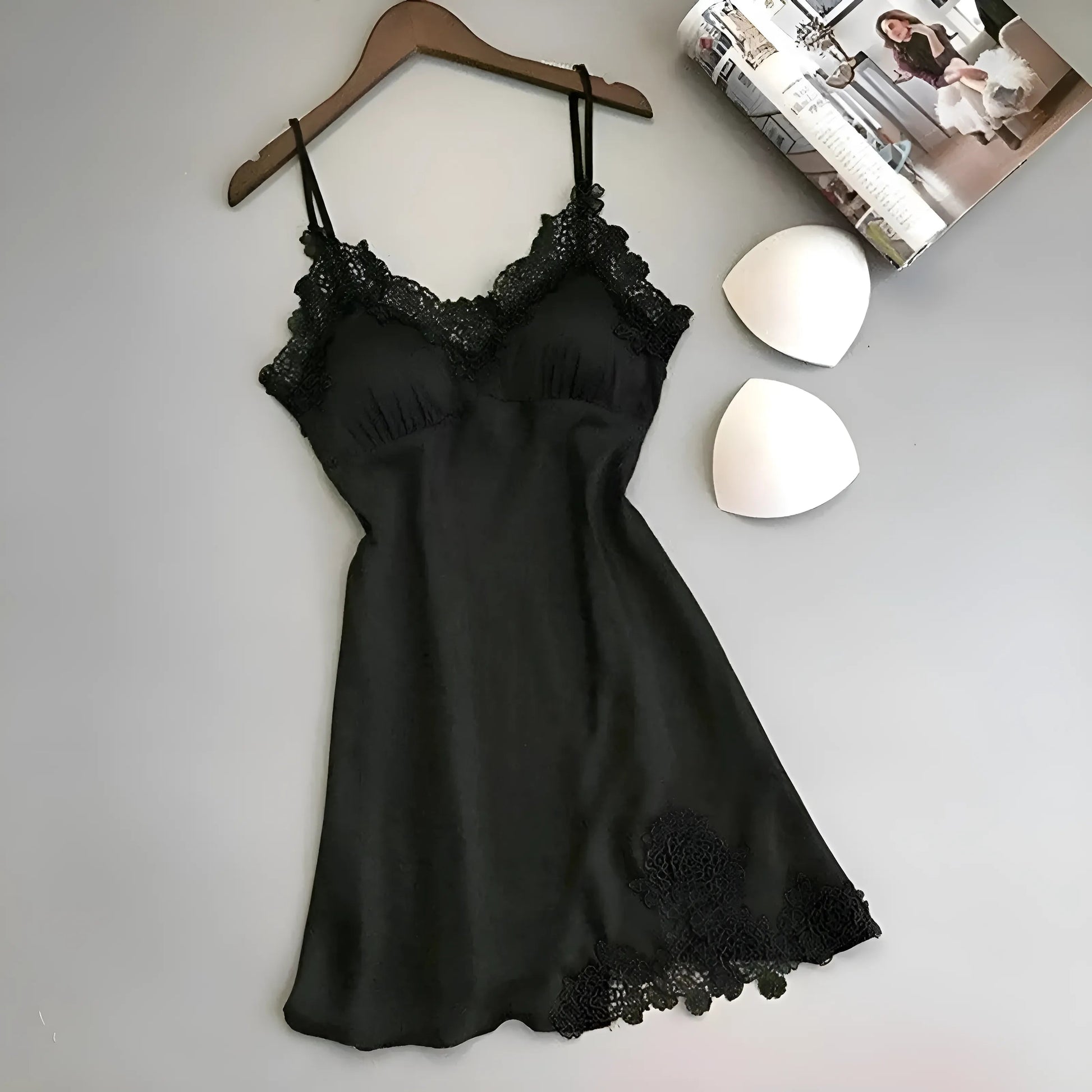 Noir Nuisette en dentelle délicate