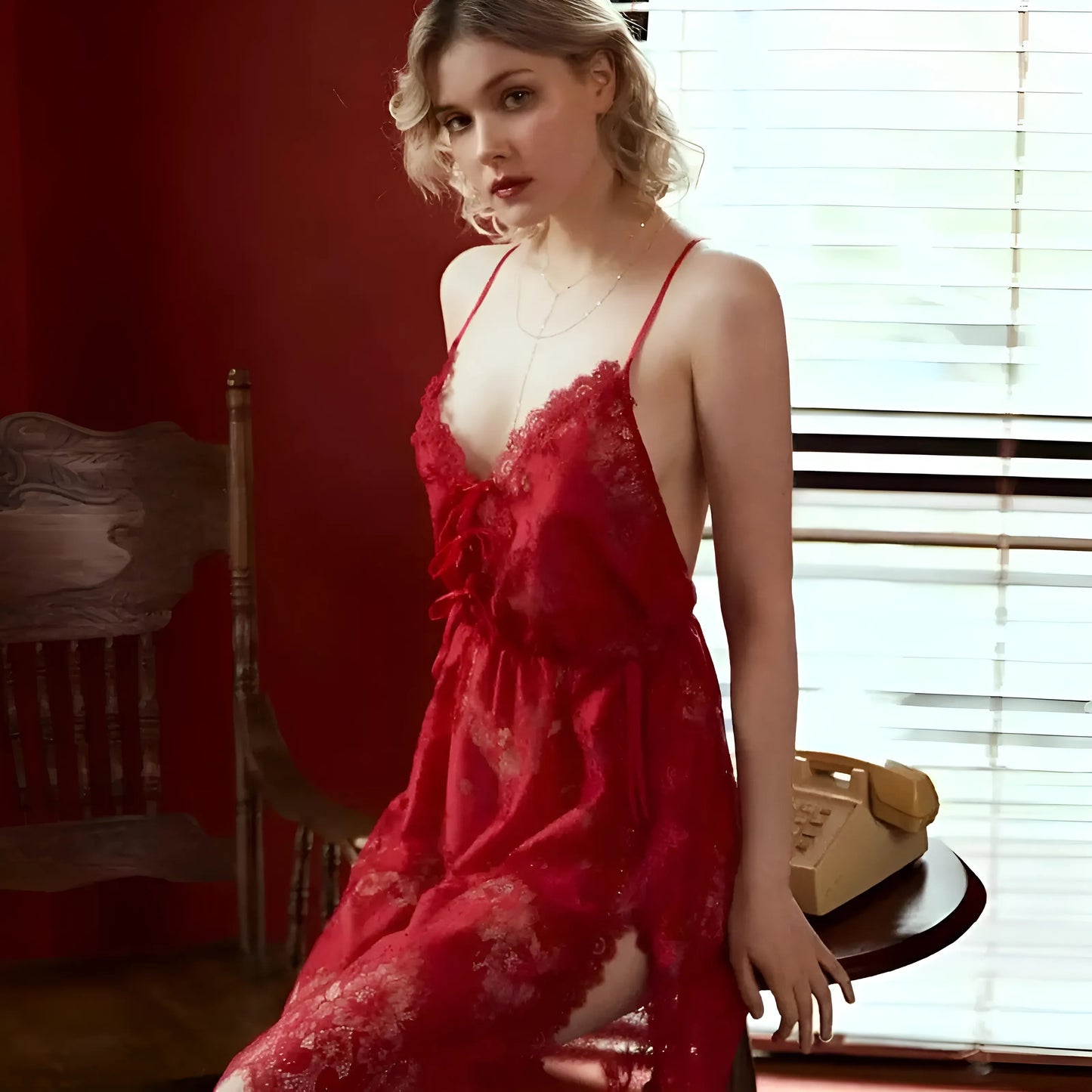 Nuisette en dentelle mi-longue