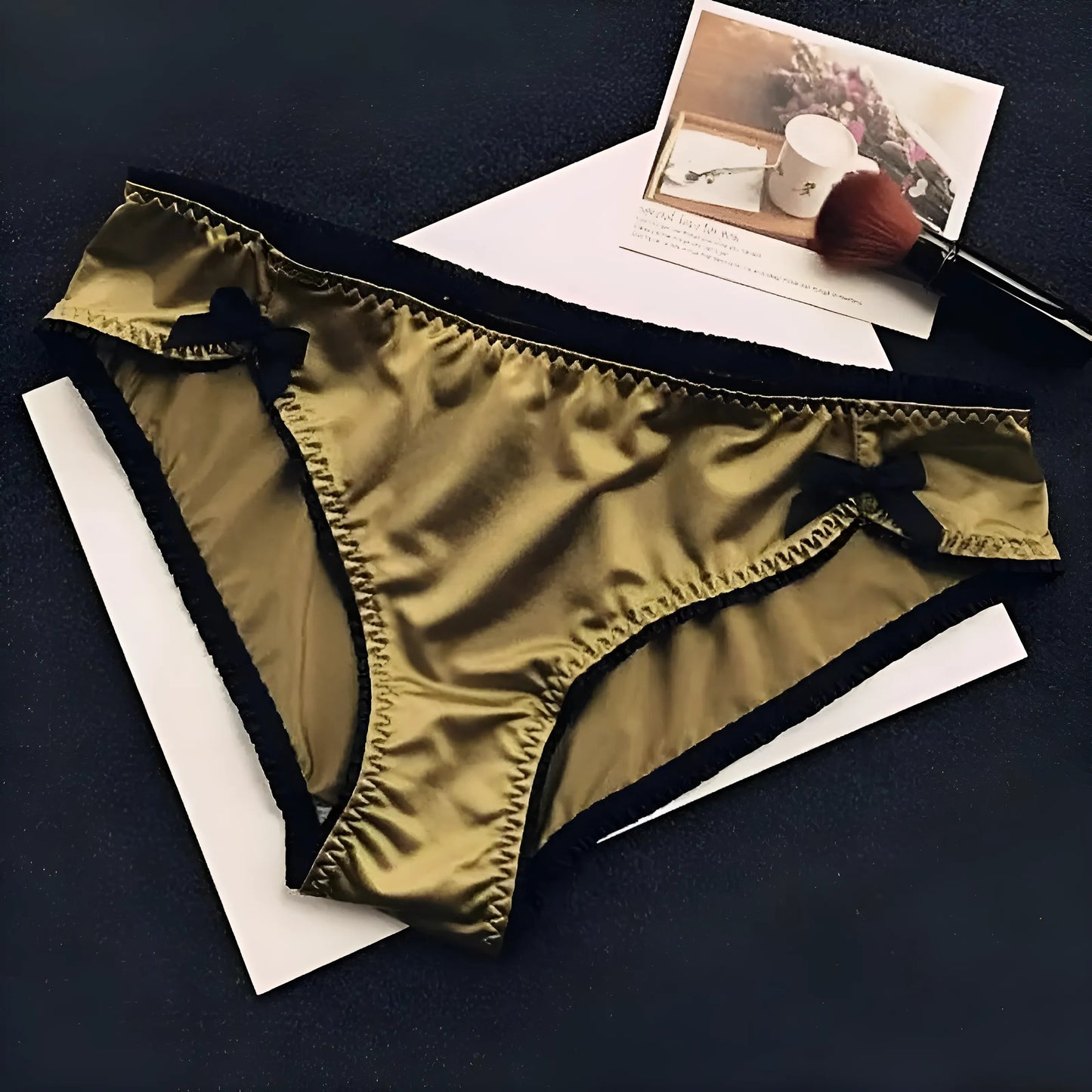 Or Culottes en satin avec des nœuds