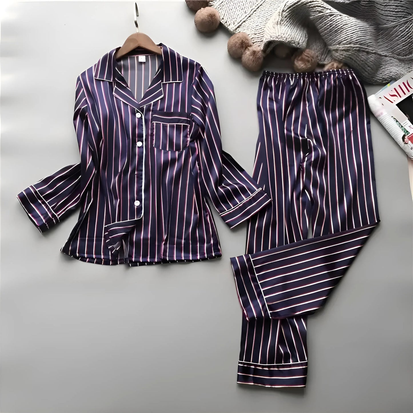 Pyjamas à rayures verticales pour femmes