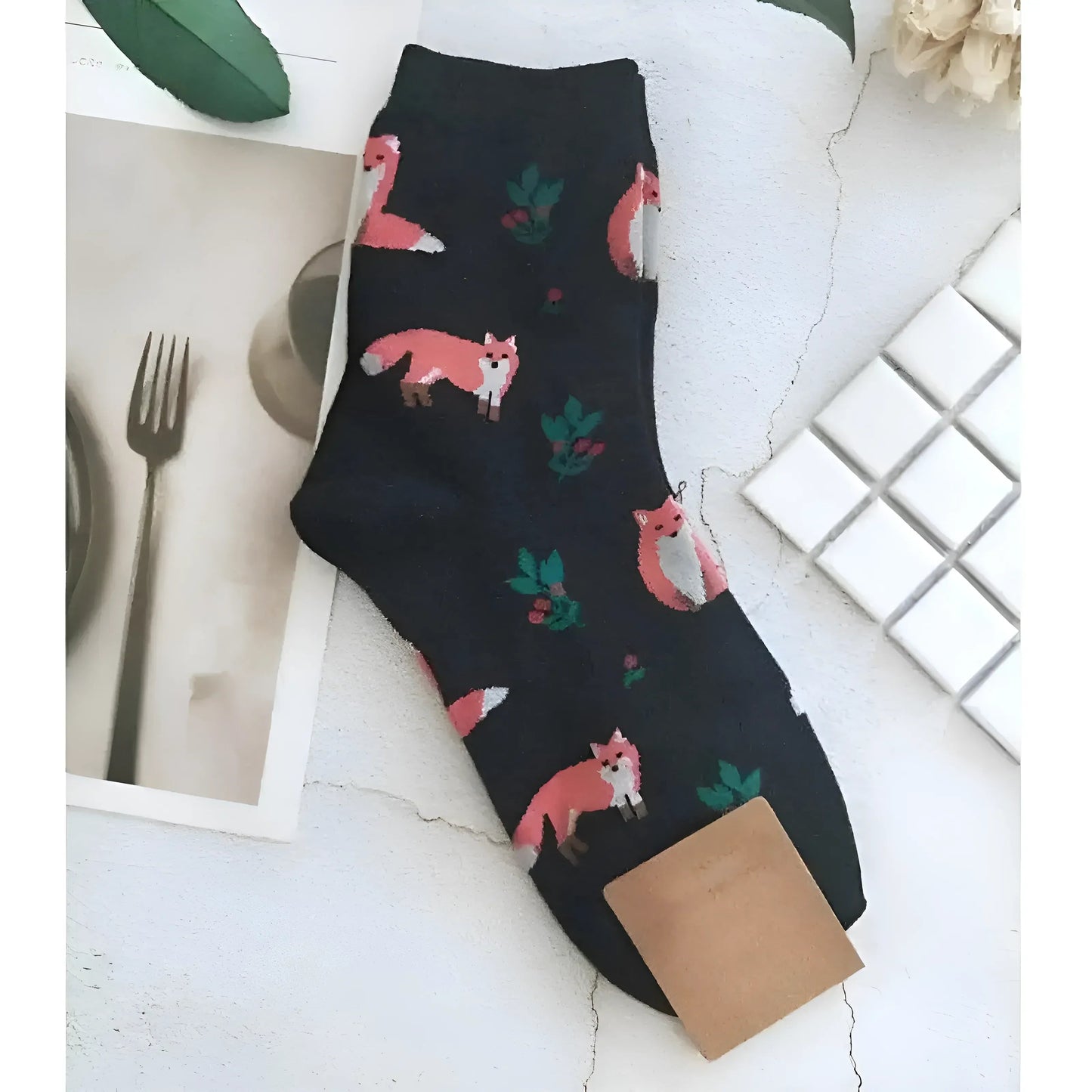 Rose Chaussettes longues avec des imprimés colorés
