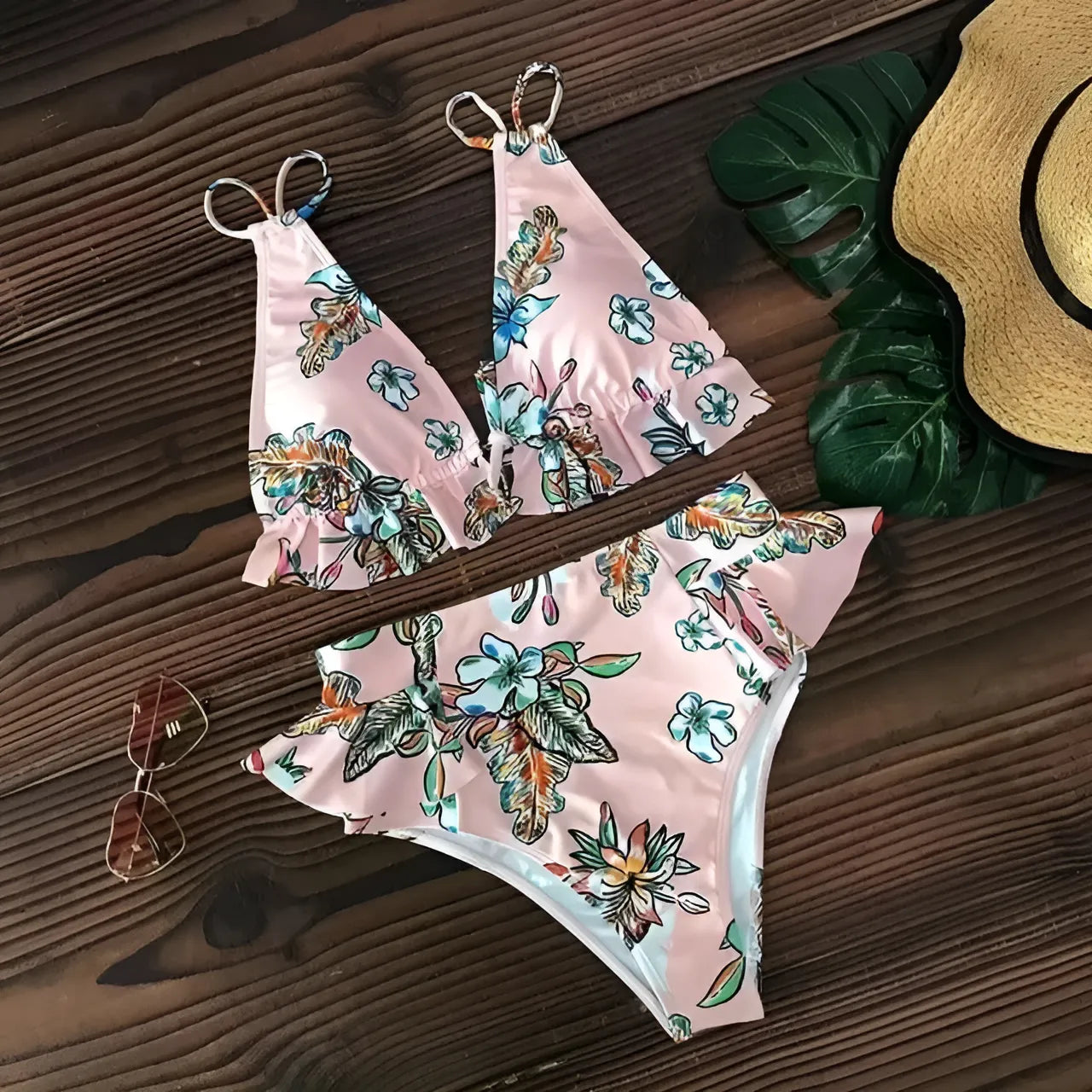Rose Maillot de bain deux pièces avec de délicates volants