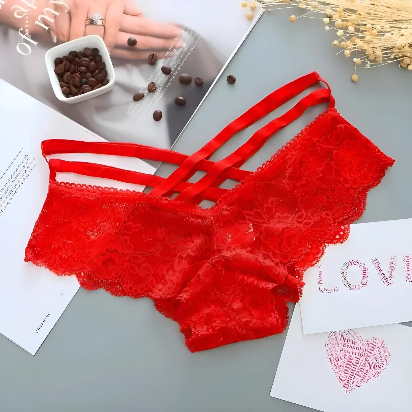 Rouge Culottes en dentelle universelles avec des bretelles décoratives
