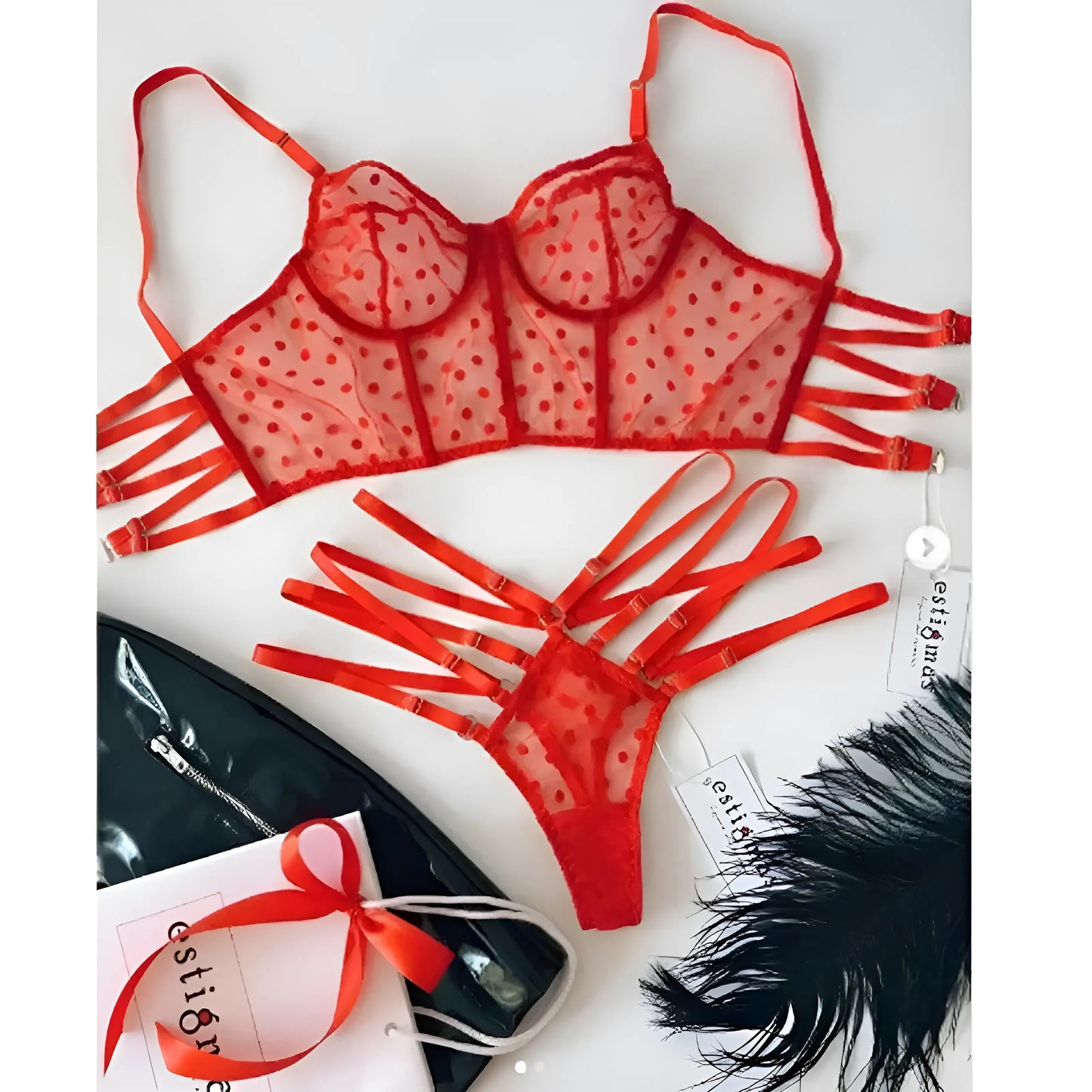 Rouge Ensemble de lingerie en dentelle avec corset