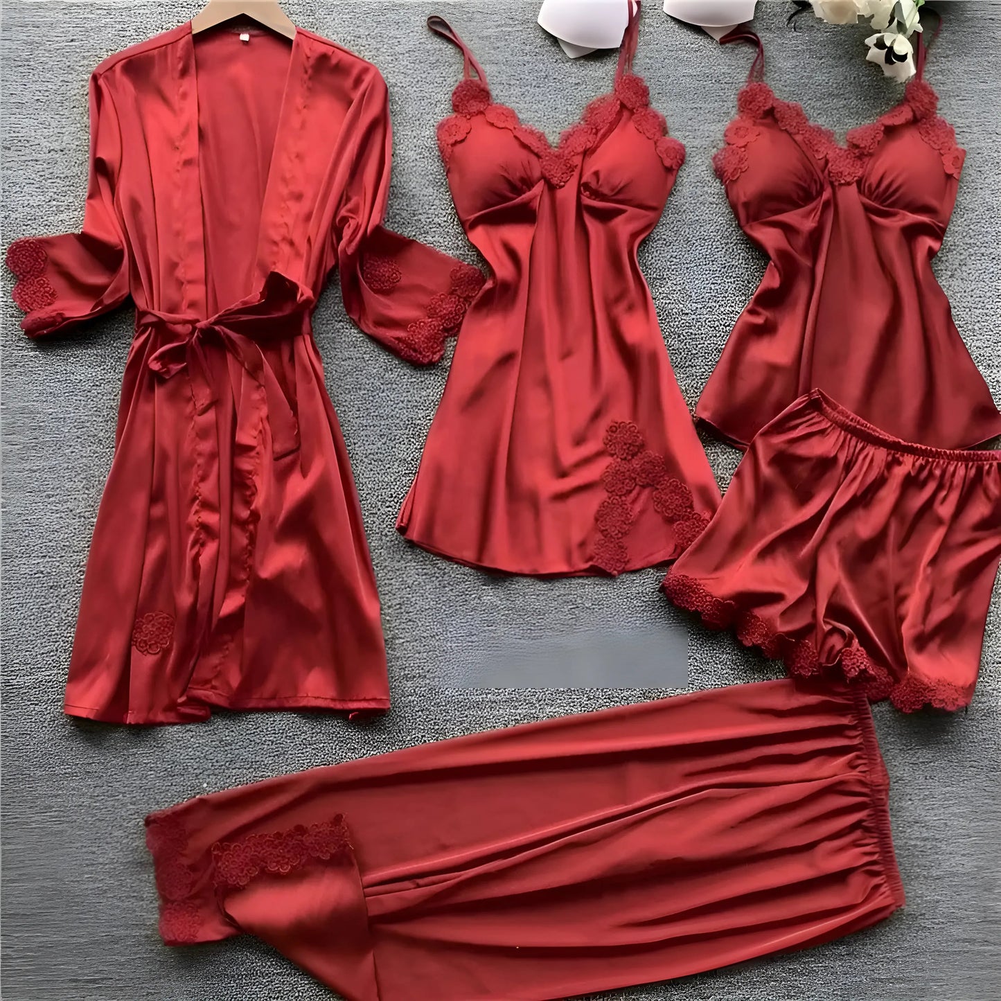 Rouge Ensemble de sommeil cinq pièces