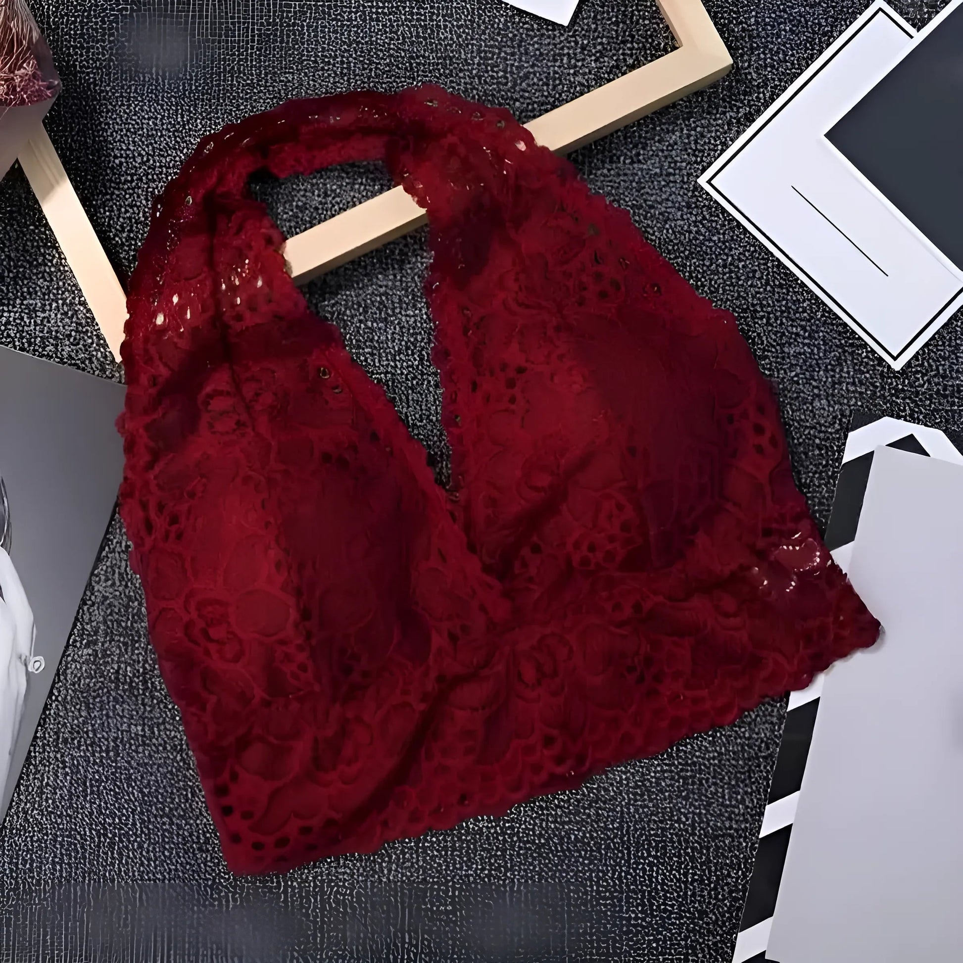 Rouge Soutien-gorge halter à dentelle