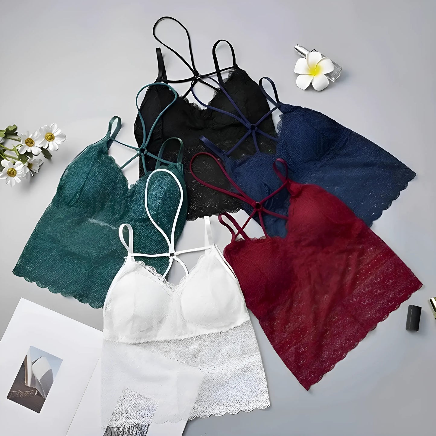 Soutien-gorge en dentelle avec design taille basse