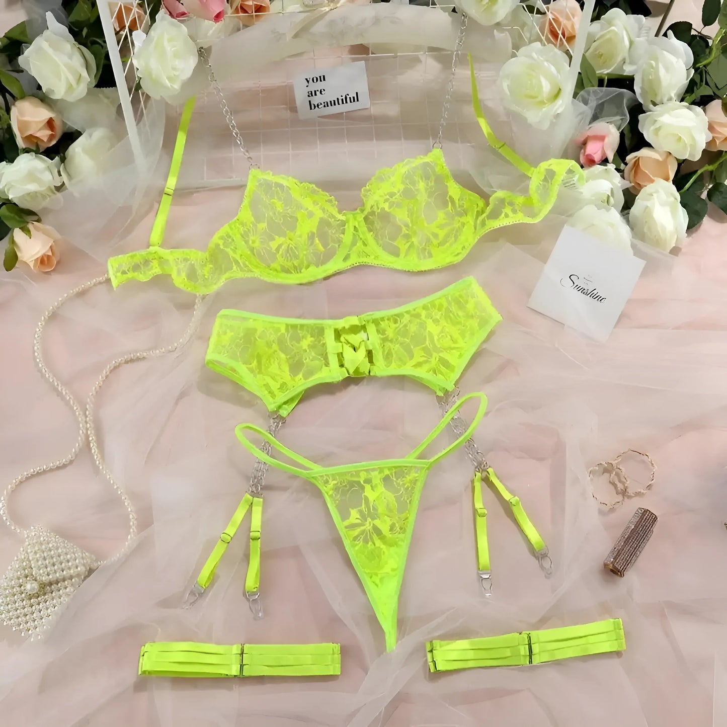 Vert Ensemble de lingerie en dentelle avec chaînes