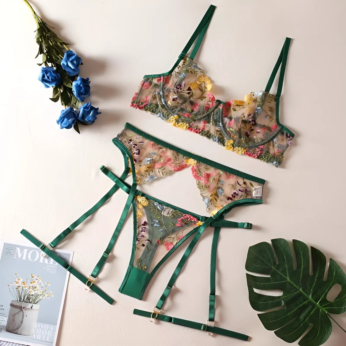 Vert Ensemble de lingerie en dentelle avec des fleurs brodées