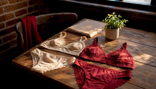 Lingerie éco-responsable en coton bio : pour allier confort, style et respect de l’environnement.