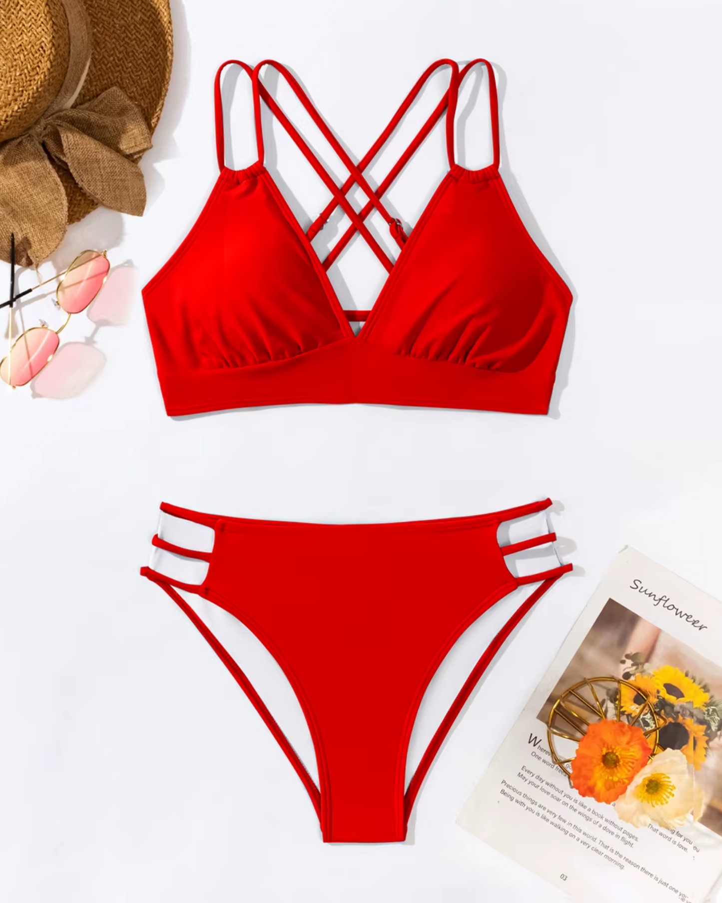Maillot de bain avec des bretelles croisées dans le dos