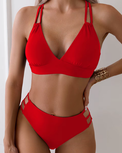 Maillot de bain avec des bretelles croisées dans le dos