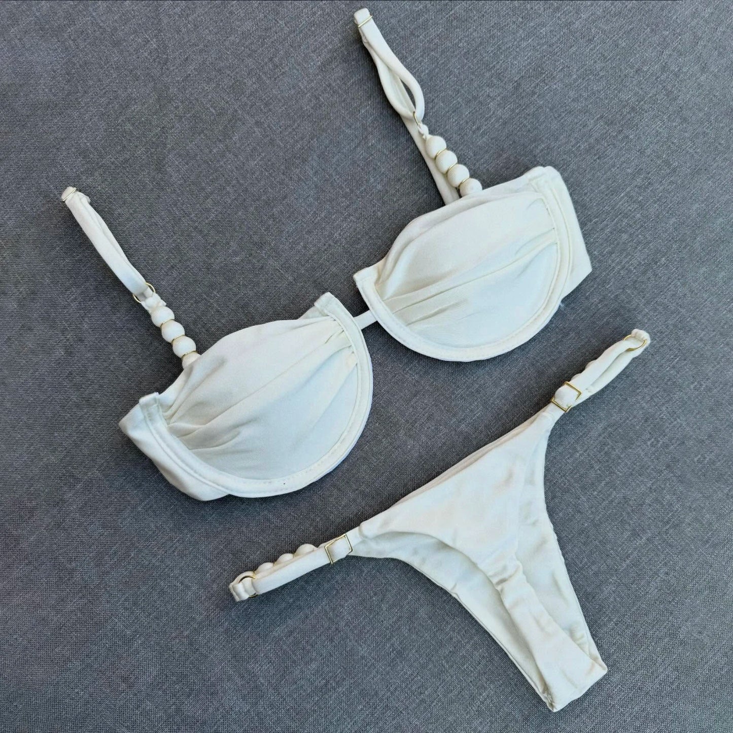 Bikini brillant deux pièces à bretelles réglables