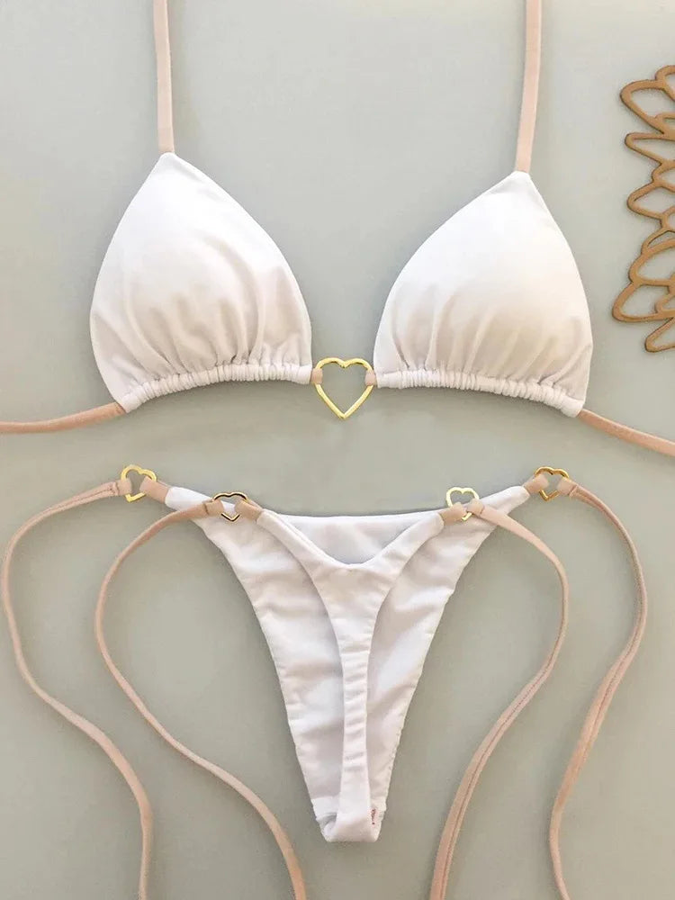 Bikini deux pièces avec détails cœurs dorés