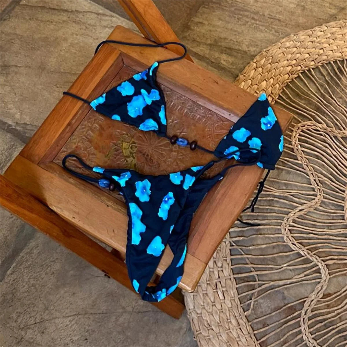 Bikini brillant deux pièces à bretelles réglables