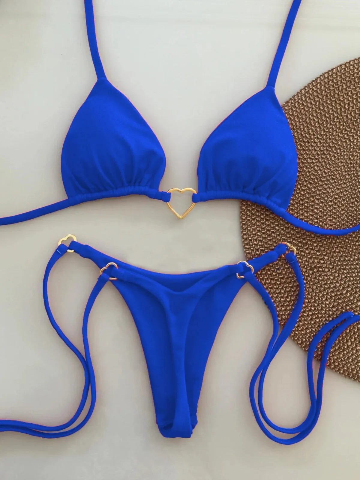 Bikini deux pièces avec détails cœurs dorés