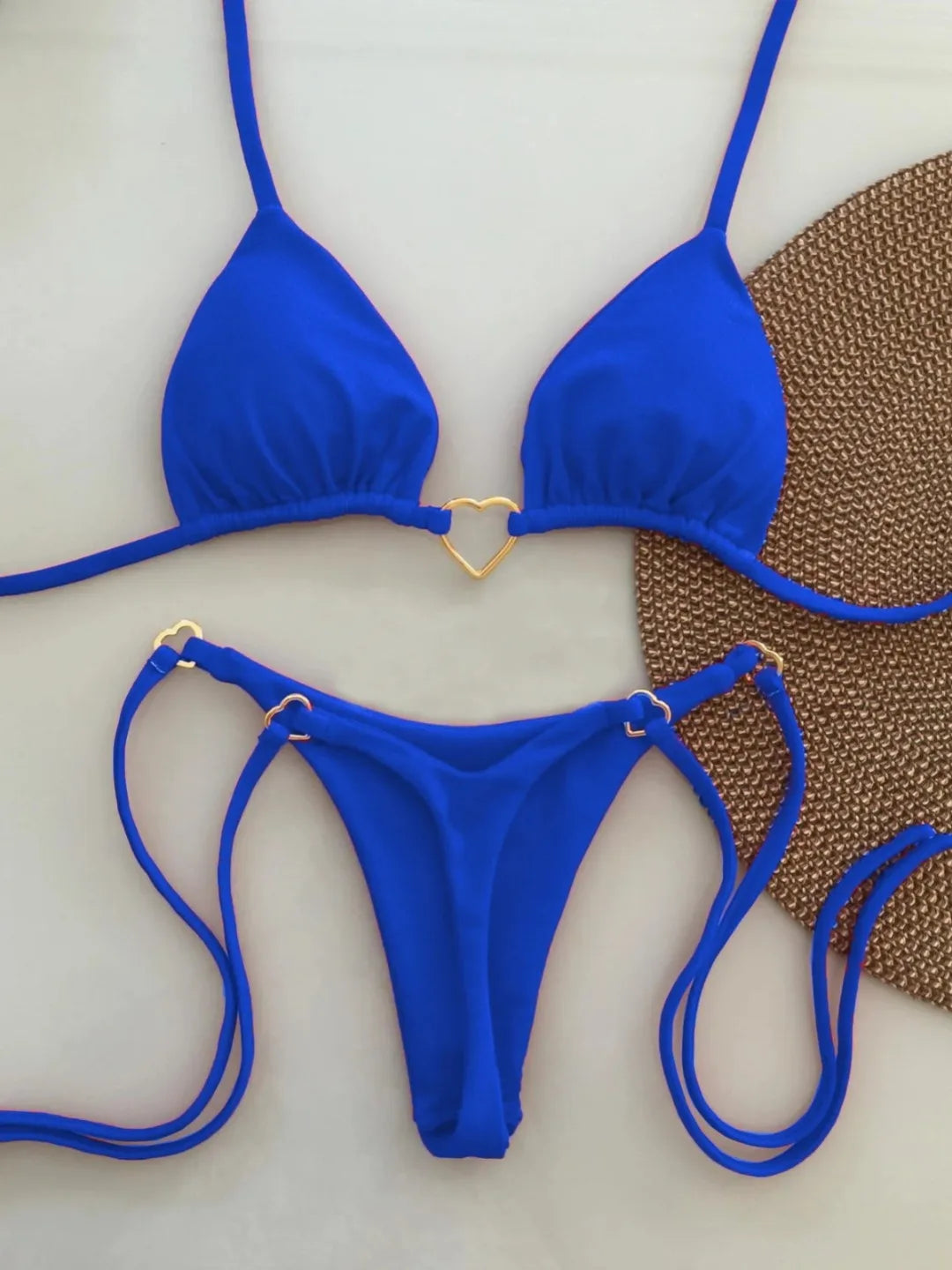 Bikini deux pièces avec détails cœurs dorés