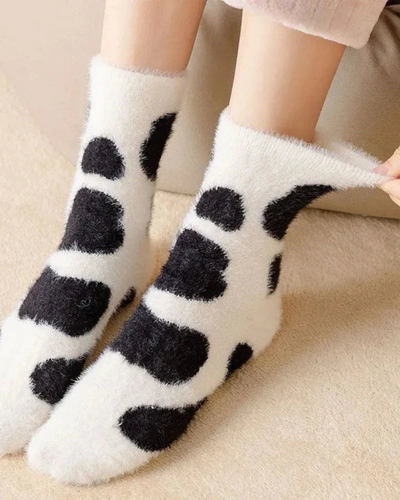 Chaussettes longues à motifs en peluche à pois