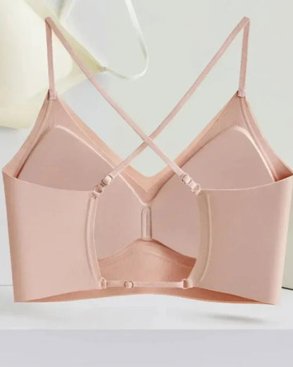 Soutien-gorge doux à fines bretelles avec un bas plongeant