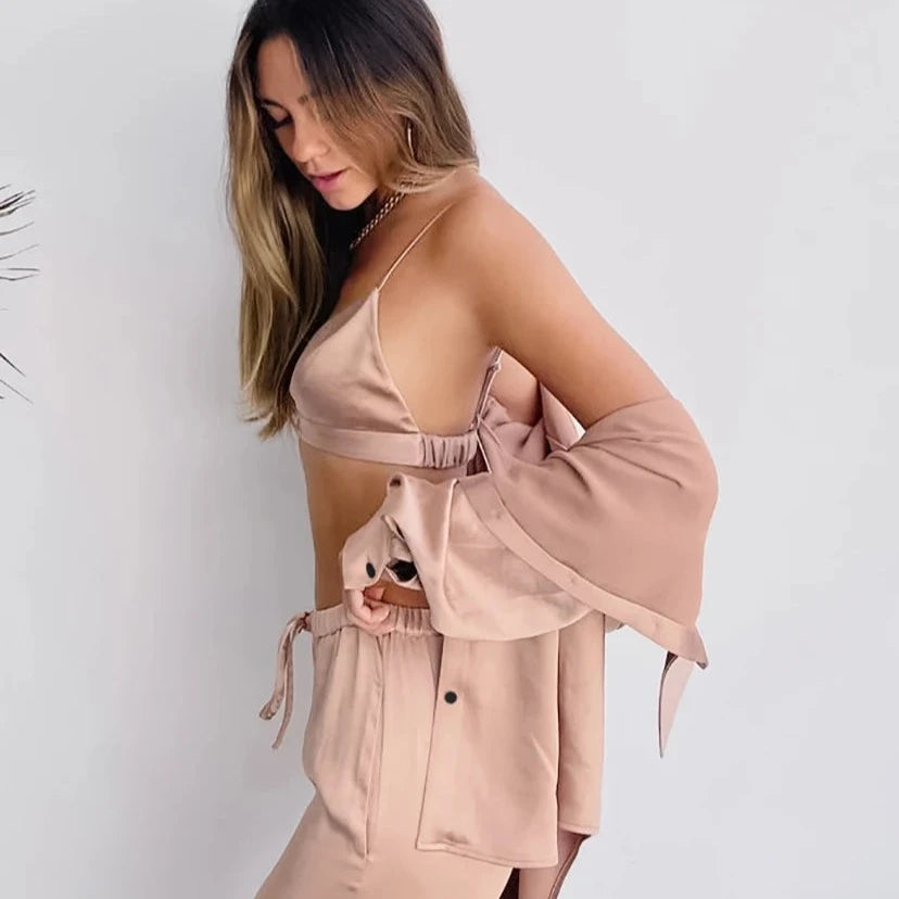 Ensemble de pyjama long en satin à 3 pièces