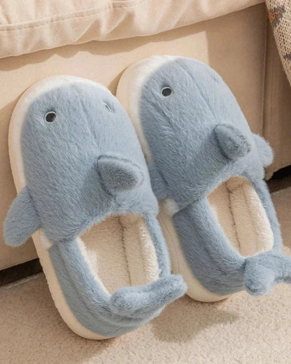 Chaussons en peluche chauds en forme de requin