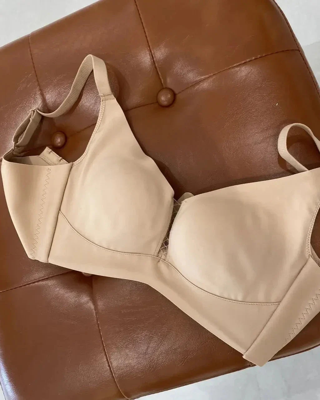 Soutien-gorge doux avec un filet décoratif