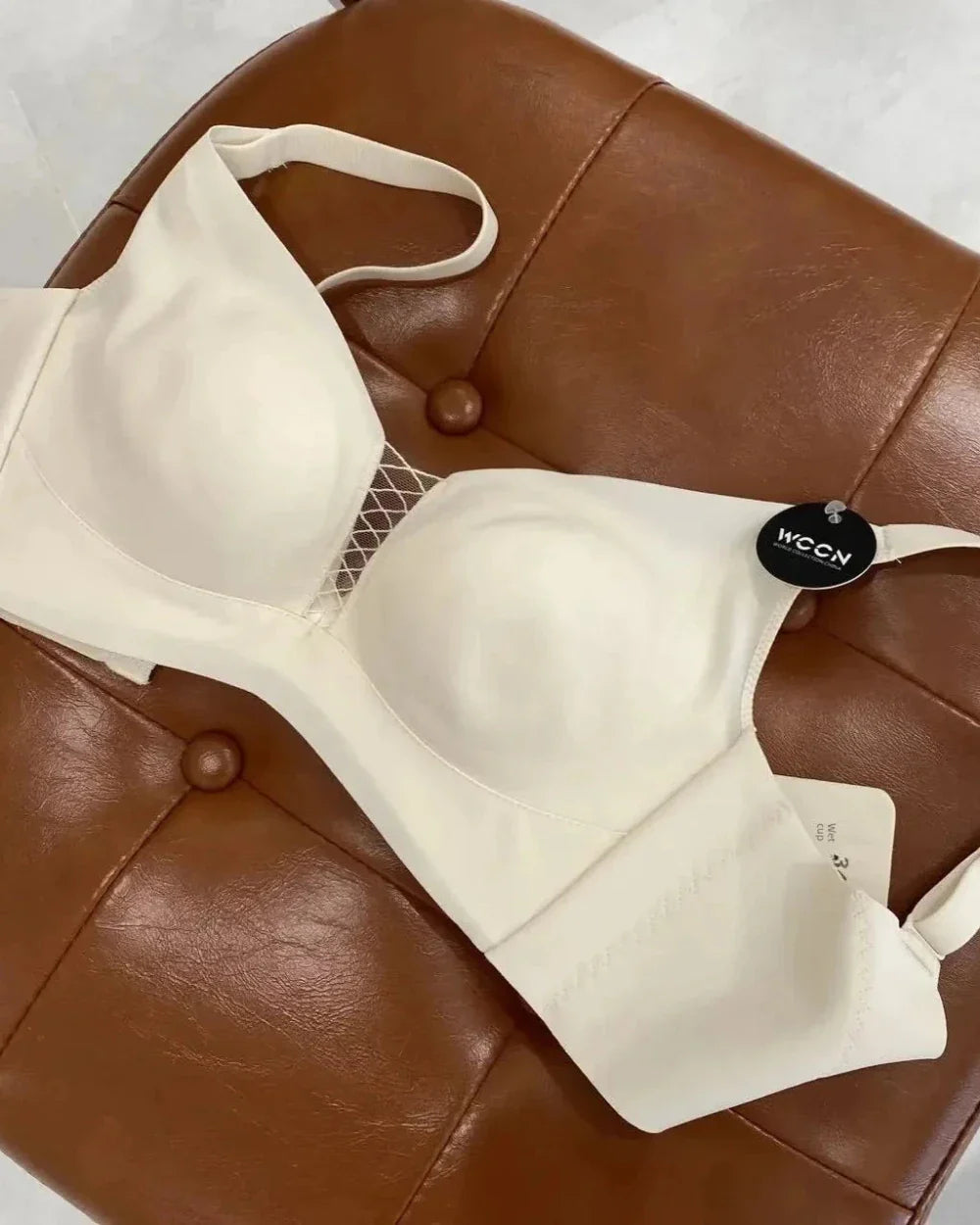 Soutien-gorge doux avec un filet décoratif