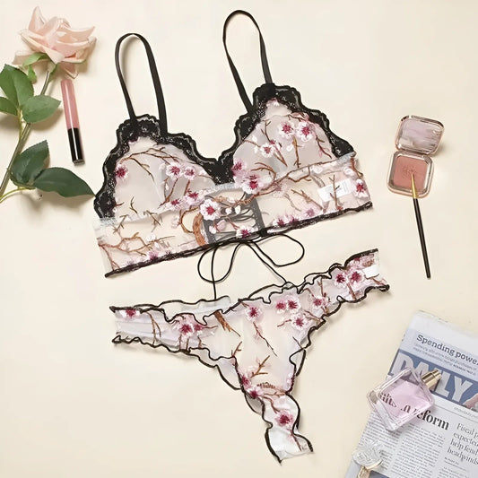 Beige Ensemble de lingerie en dentelle avec un délicat motif floral