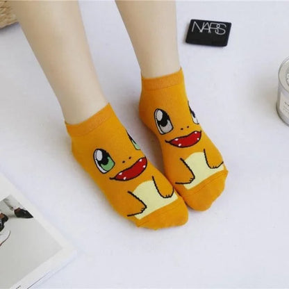 Chaussettes courtes avec des impressions de pokemon