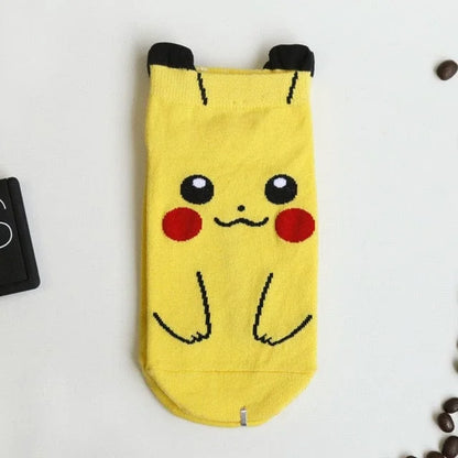 Chaussettes courtes avec des impressions de pokemon - jaune / 36-39