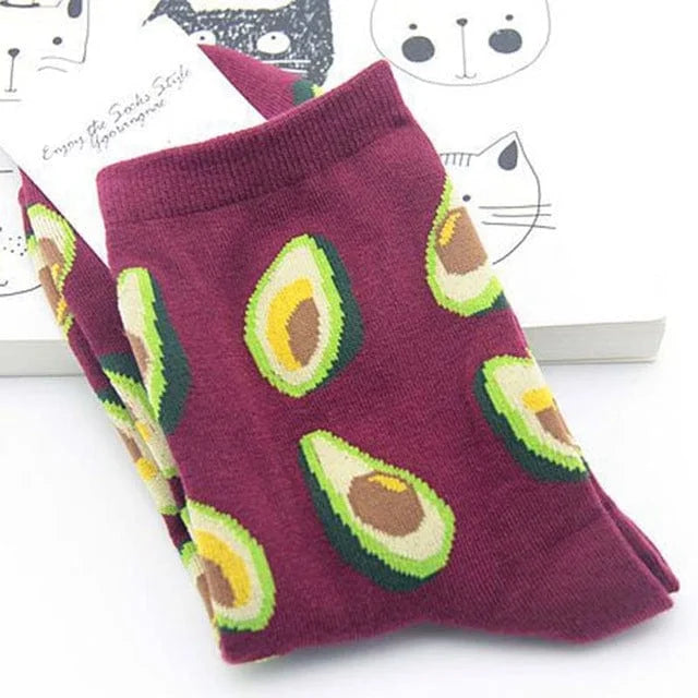 Chaussettes longues avec des imprimés de fruits et légumes - bourgogne / 35-39