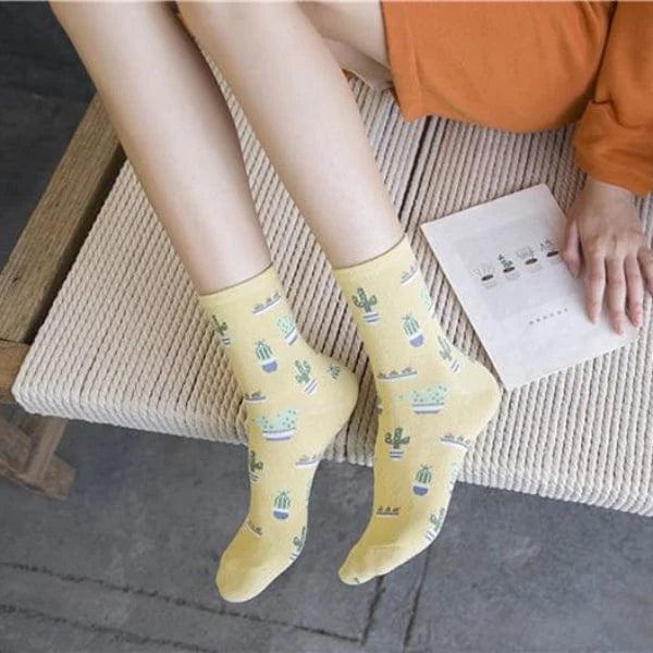 Chaussettes longues avec motif de cactus - jaune / 35-39