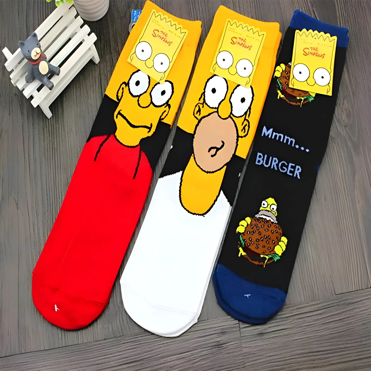  Chaussettes pour hommes à mi-mollet mettant en vedette la famille Simpsons