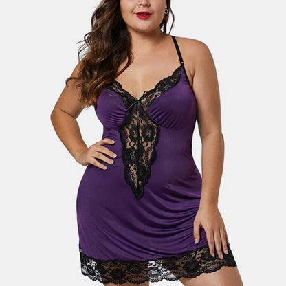 Chemise de nuit avec insert en dentelle en grande taille - violet / xs