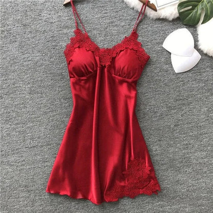 Chemise de nuit délicate - rouge / s