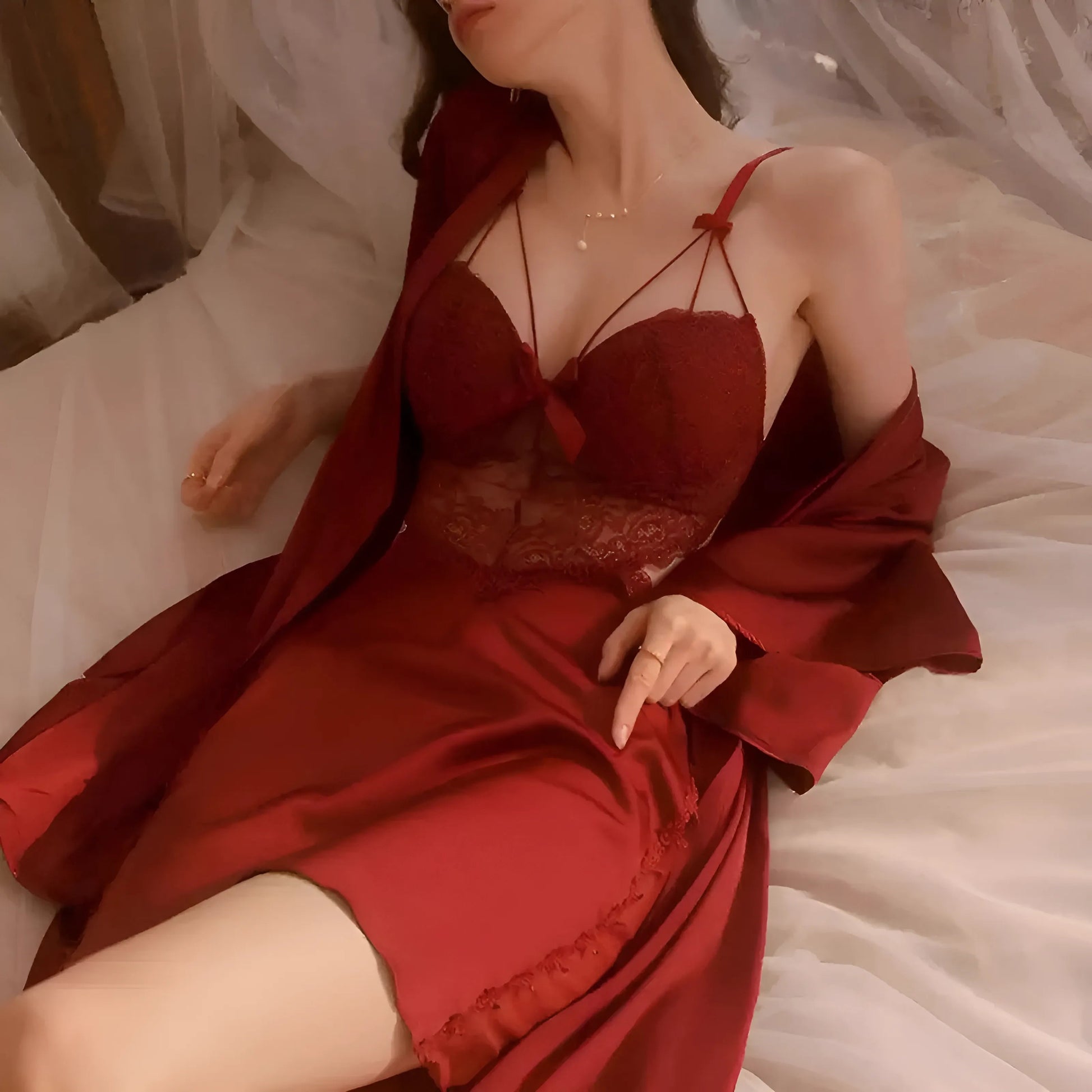  Ensemble de chemise de nuit avec dentelle et peignoir