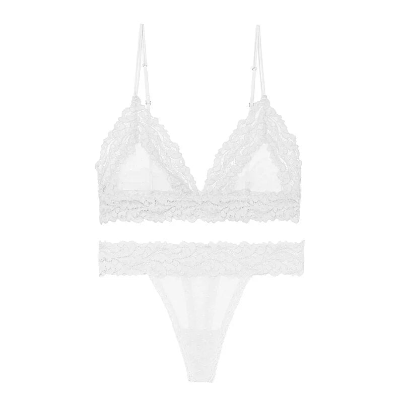 Ensemble de lingerie en dentelle avec des bonnets triangulaires - blanc / s