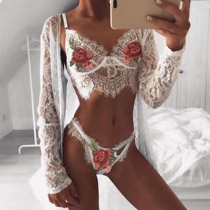 Ensemble de lingerie en dentelle avec des roses - blanc / s