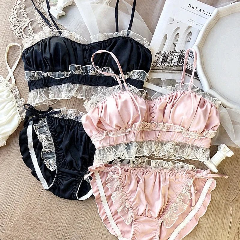 Ensemble de lingerie en dentelle froncée