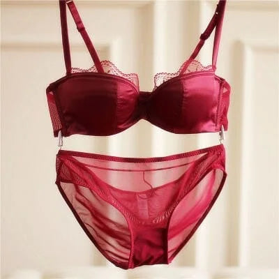 Ensemble de lingerie en satin et dentelle - bourgogne / 85a